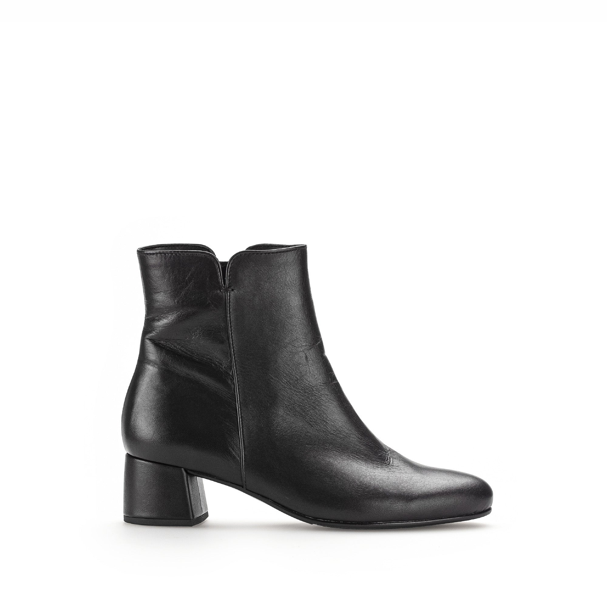 Bottines noires en cuir lisse 35.680/27T2.5